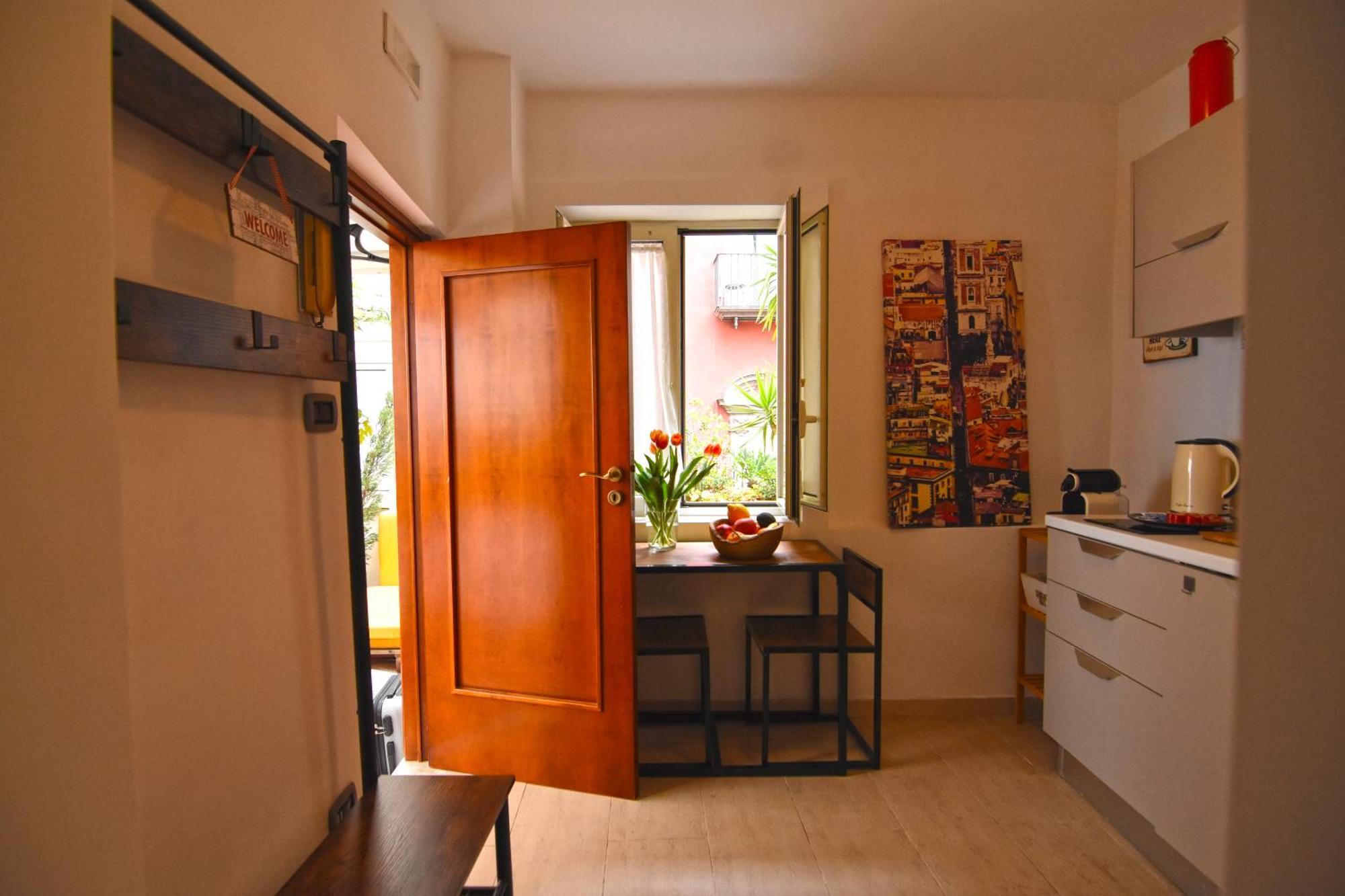 ナポリLa Casa Di Apolloアパートメント エクステリア 写真